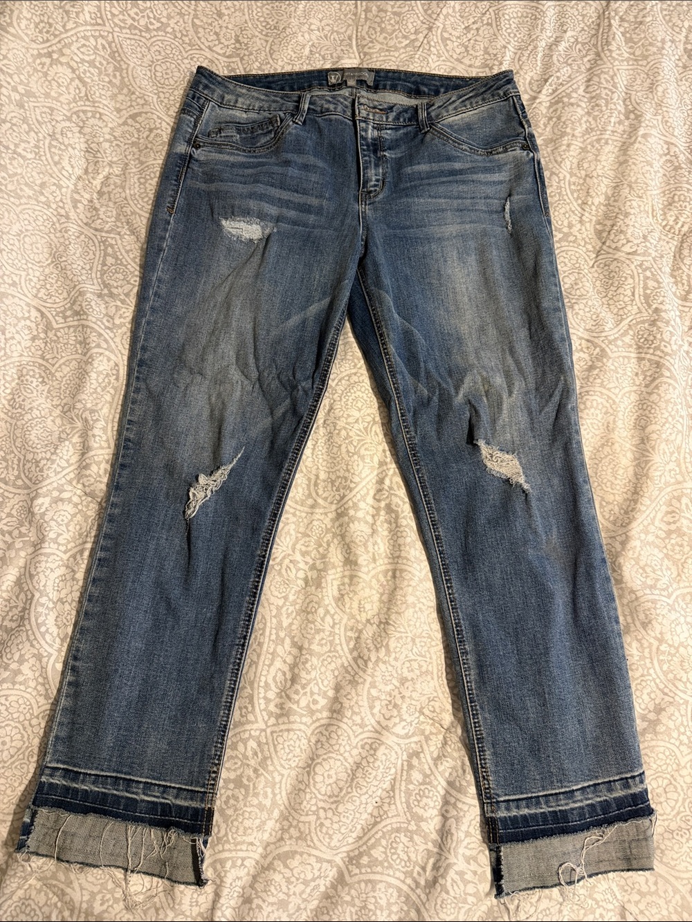 Wit & Wisdom Medium Blue Distressed Ankle Crop Jeans